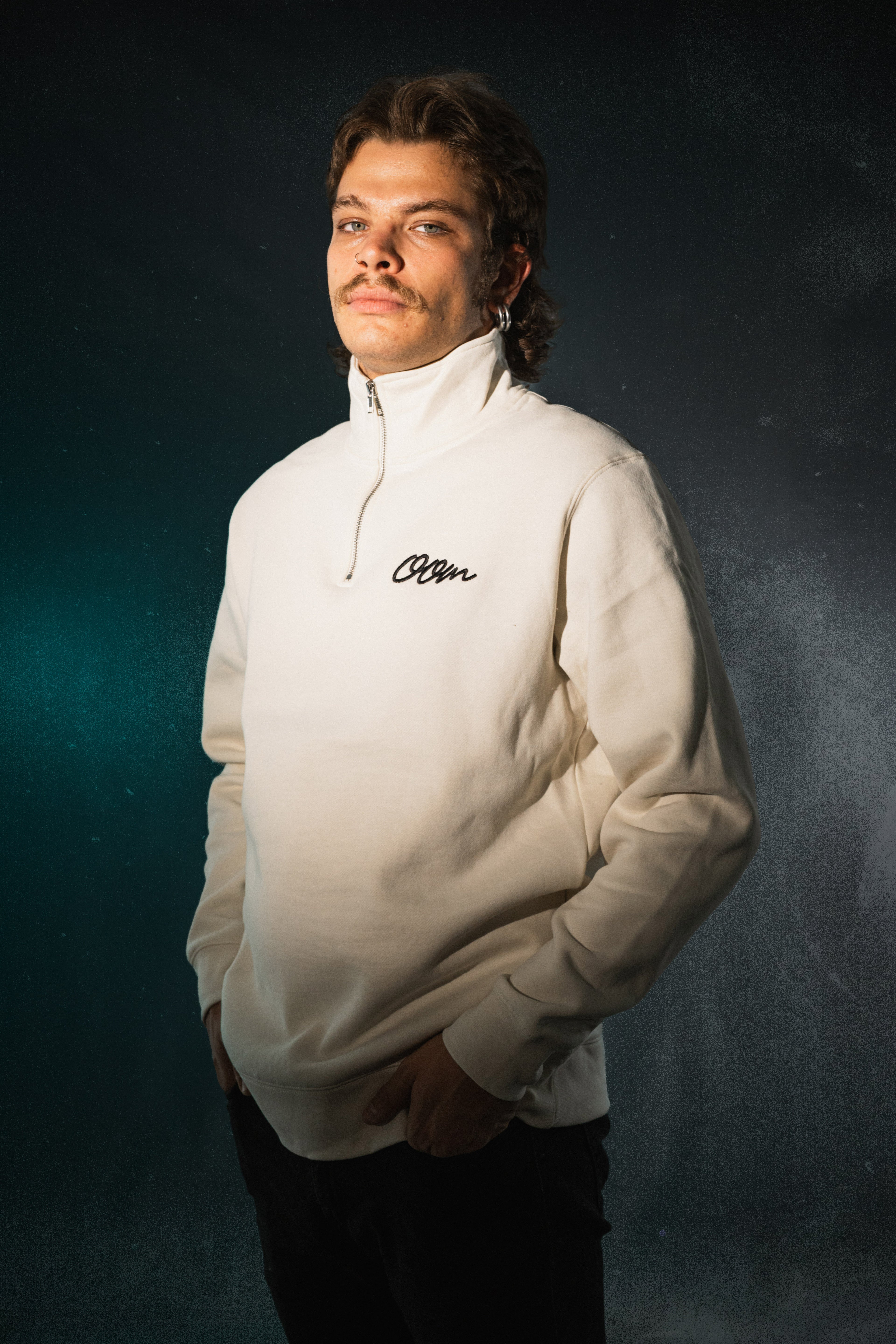 OOM Half Zip Crewneck (ecru)